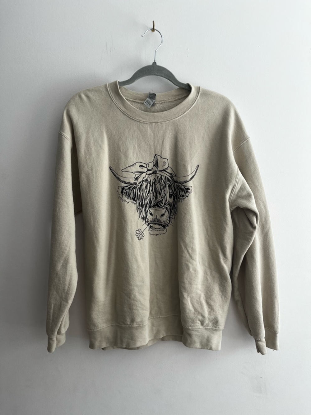 Cream Highland Cow Crewneck Sweatshirt